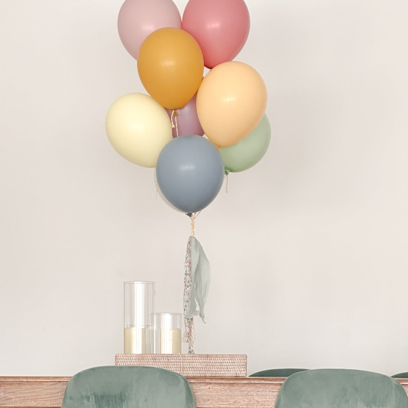 Buquê de balões de látex em pó inflados com hélio