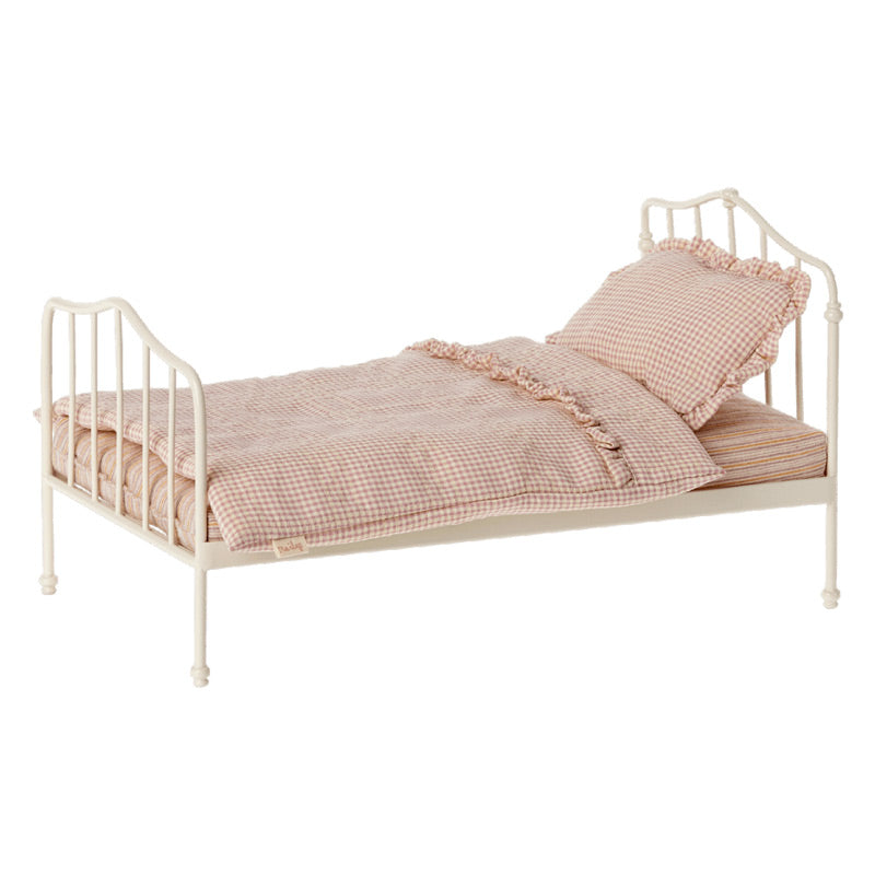 Cama en miniatura Bunny rosa Maileg