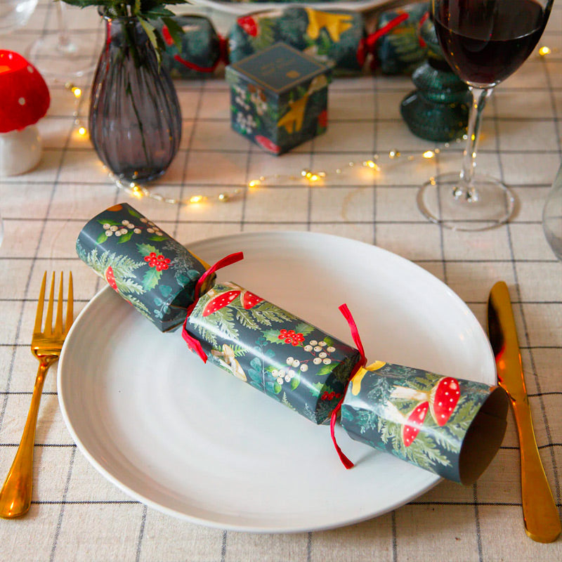 Eco Midnight Forest Christmas Crackers / 6 pcs.