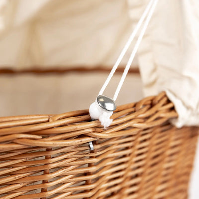 Mini berço de vime para bonecas Minikane Janelle