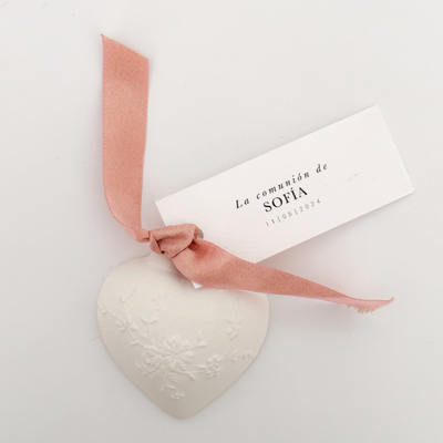 Heart scented detail with bow