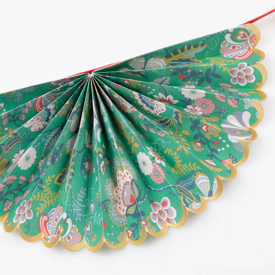 Liberty Christmas Fan Garland