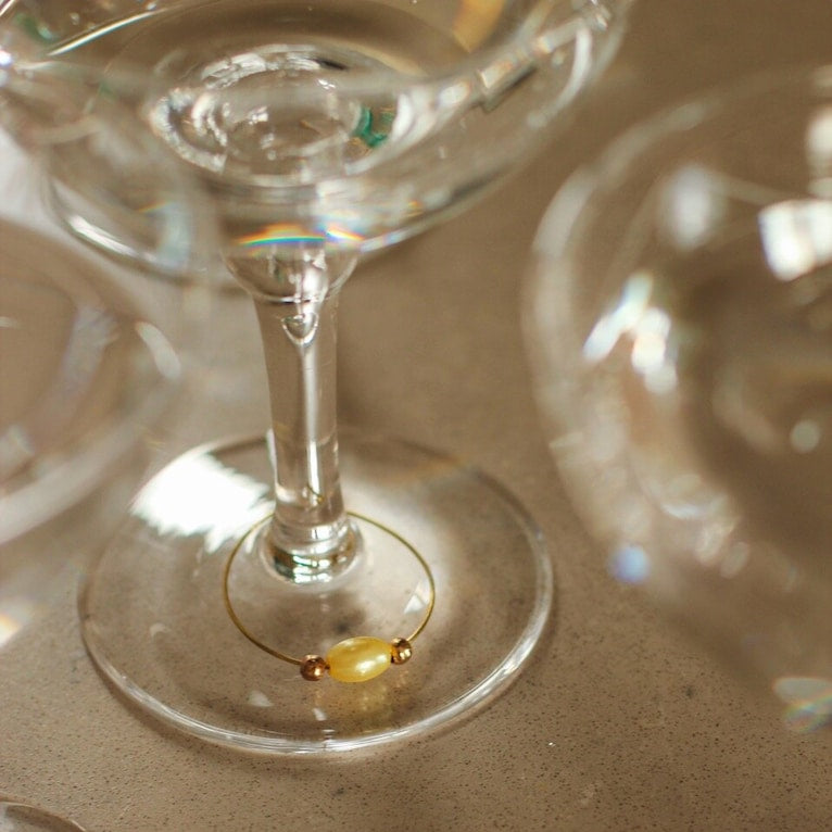 Christmas place cards with colored balls / 6 pcs.