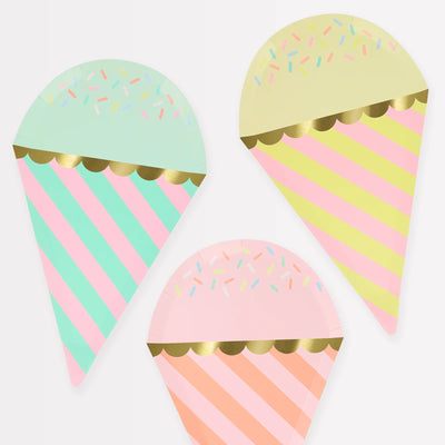 Ice cream plate with cake mix and sprinkles / 8 pcs.