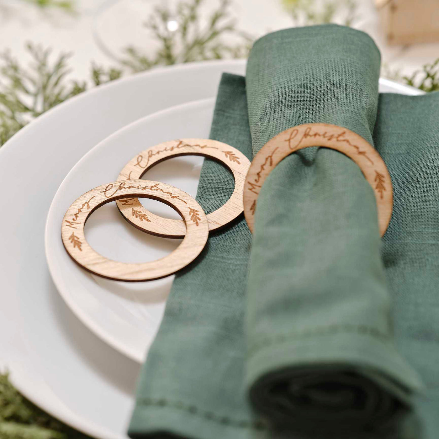 Merry Christmas wooden napkin rings / 6 pcs.