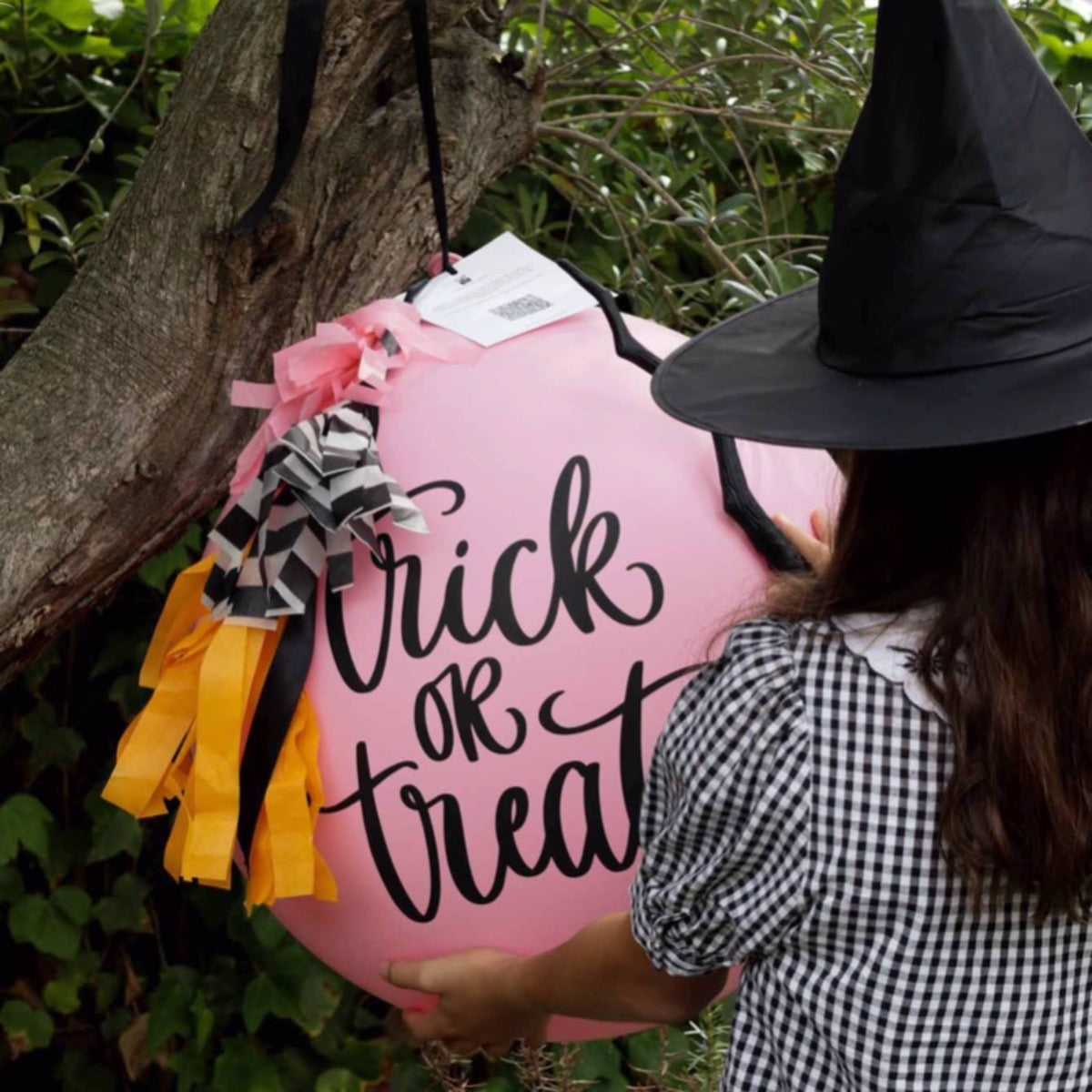 Bum! piñata de Halloween + feitiço + fantasia
