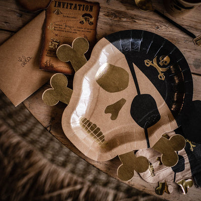 Kraft pirate skull plates / 8 pcs.